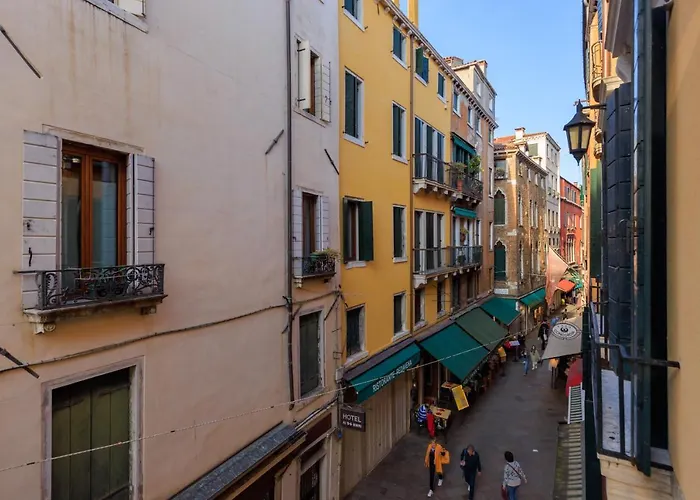 Relais Piazza San Marco